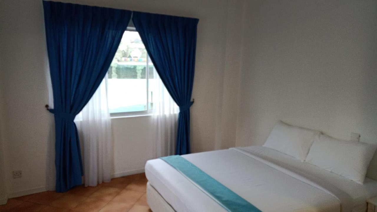 Koptiara Apartment & Studio Suites- Pd Tiara Bay Apartment Port Dickson Esterno foto