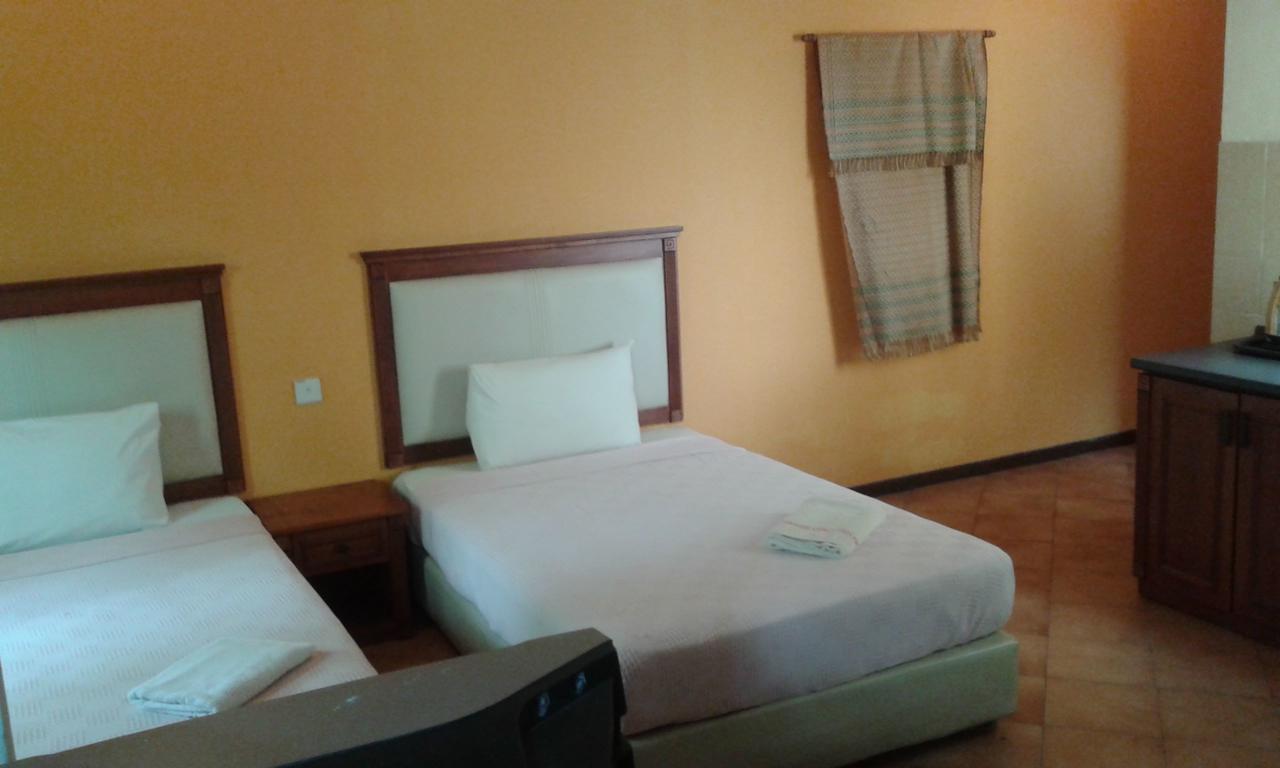 Koptiara Apartment & Studio Suites- Pd Tiara Bay Apartment Port Dickson Esterno foto